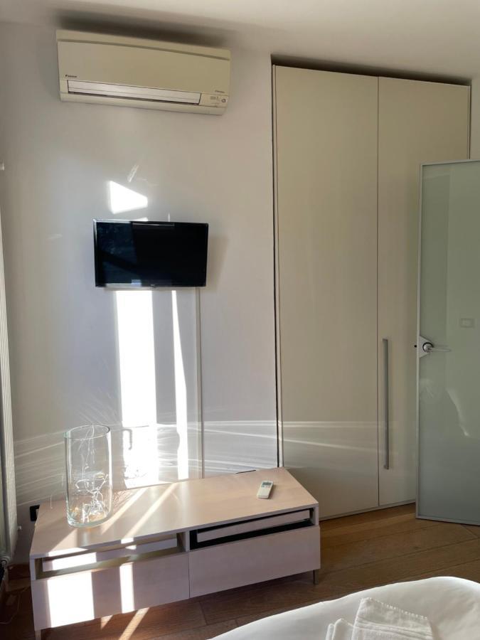 Accogliente Camera Singola Con Balcone A 500 Mt Dal Mare 马瑞纳迪卡拉拉 外观 照片